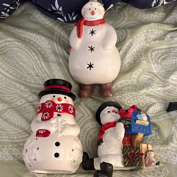 Other - Festive Snowman Figurine Set - White and Red